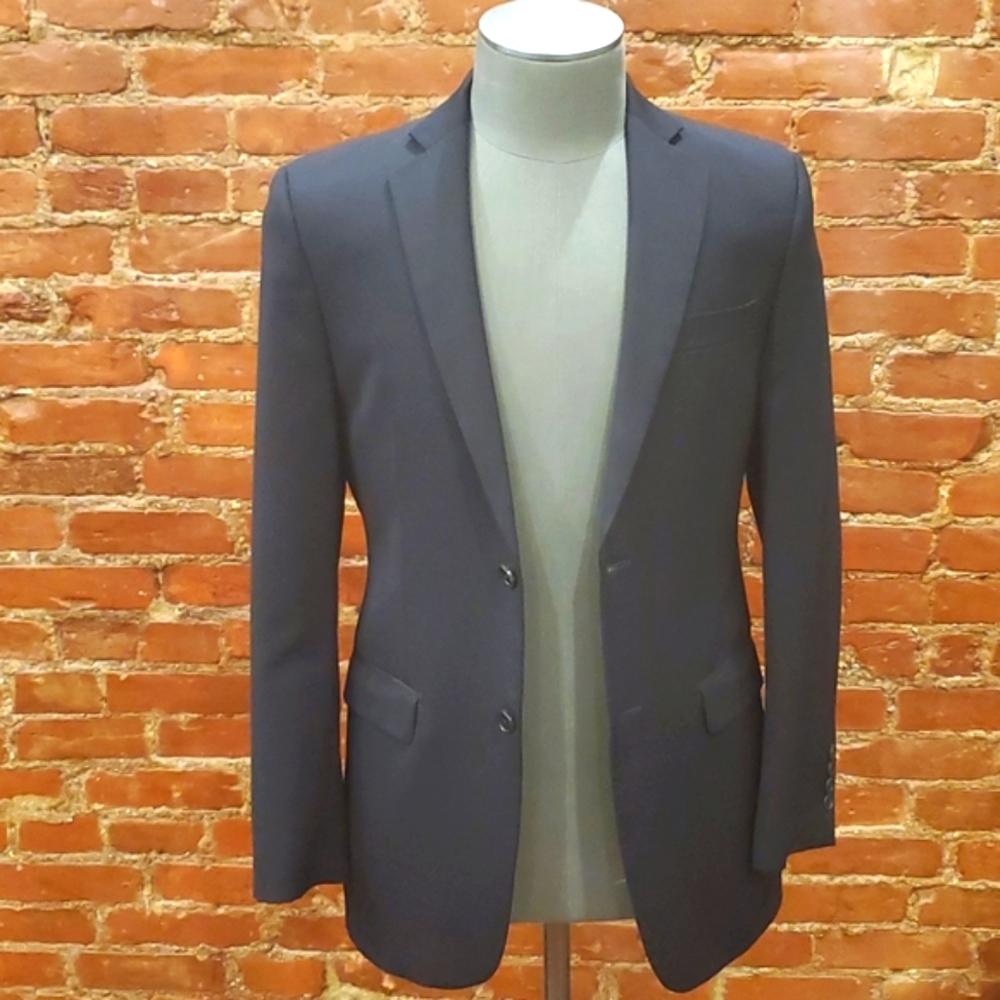 Classic navy DKNY blazer